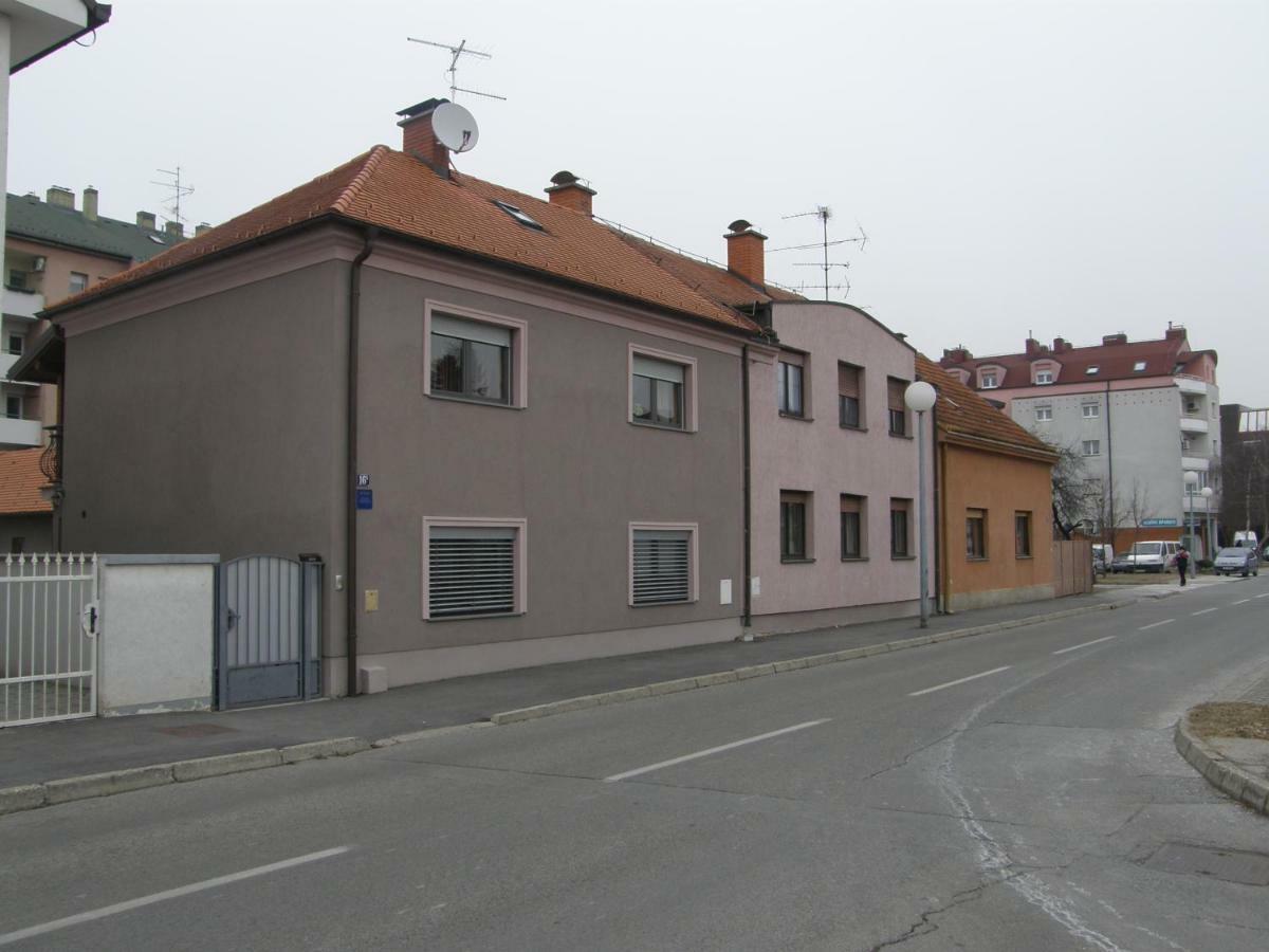 Studio Apartman Vukovic Apartment Varazdin Exterior photo